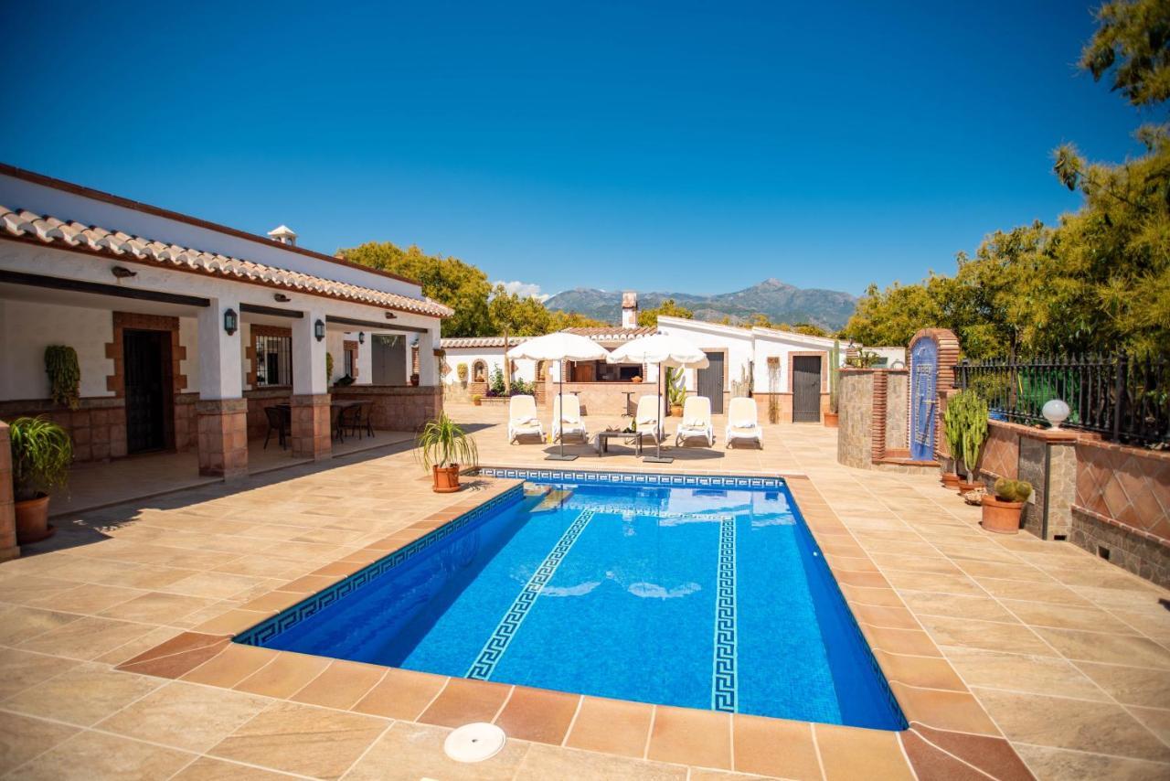Casa Rural En Nerja Villa Ruisol By Centrall Alquileres Turisticos Exterior foto